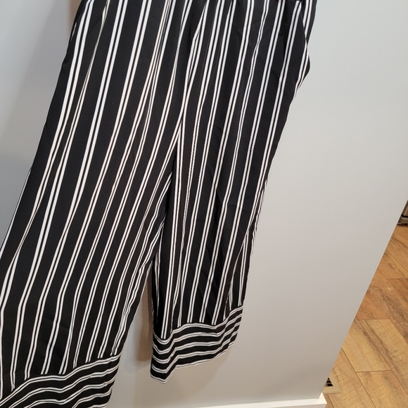 Beige By eci Black & White Stripe Crop Wide-Leg  Romper Jumpsuit  Small - Picture 3 of 15